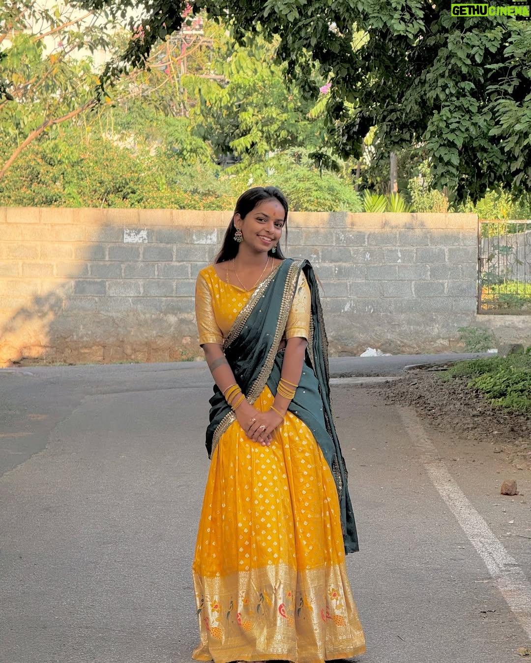 Ganga Gowda - 1.6K Likes - 💛🦋
Outfit:- @ayra_designer_studio_
