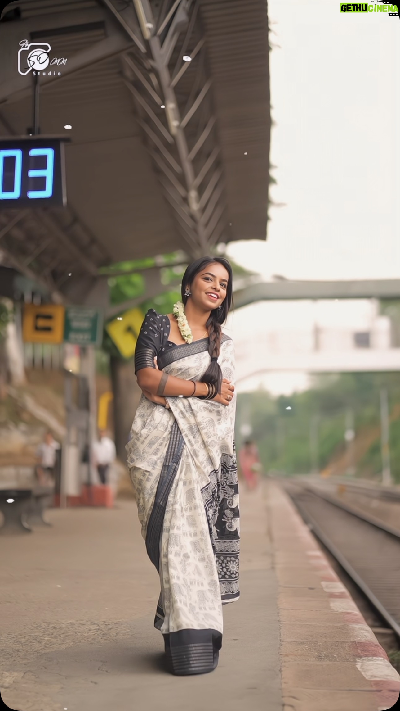 Ganga Gowda - 10.9K Likes - ಜೊತೆ ಜೊತೆಯಲಿ ಇರುವೆನು ಹೀಗೆ ಎಂದು❤️🌎💯🤗😘
Follow🦋 @gowdthi_2515
Outfit:- @ayra_designer_studio_ Tqsm for ths outfit dr❤️😘
.
Videography :- @50mm_filmz Tqsm ak❤️
.
#trending #instagram #karnataka #viral #viralvideos #sandalwood #kannada #trendingreels #kannadasongs #oldisgold✨❤️💥 #shankarnag #oldsongslover❤️🎵