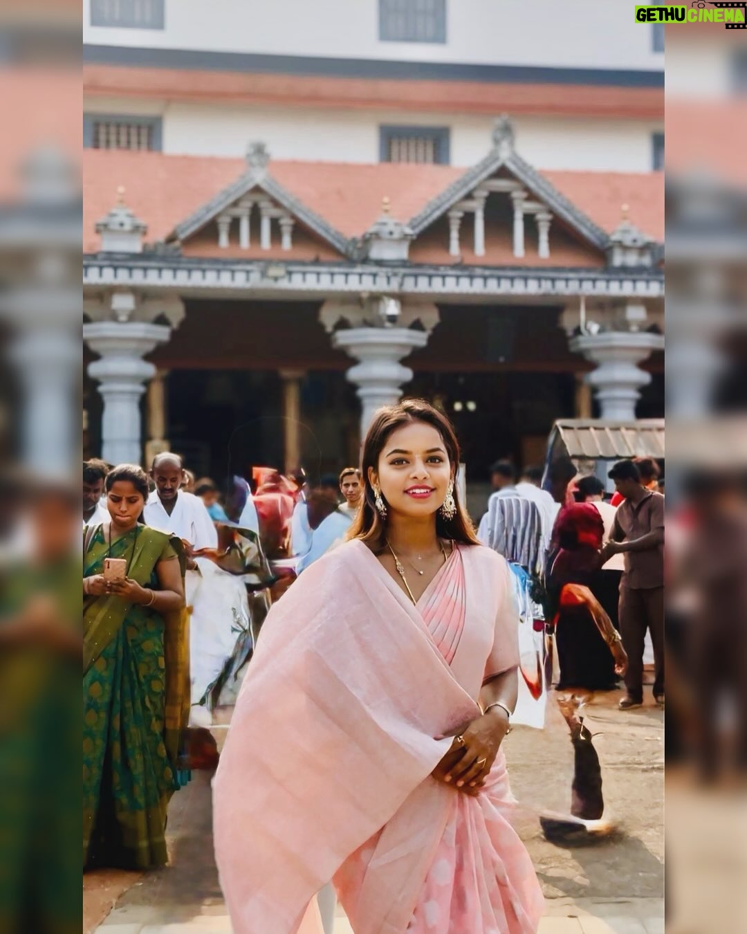 Ganga Gowda - 1.9K Likes - 🙏🏻🌺✨
Follow🦋 @gowdthi_2515
