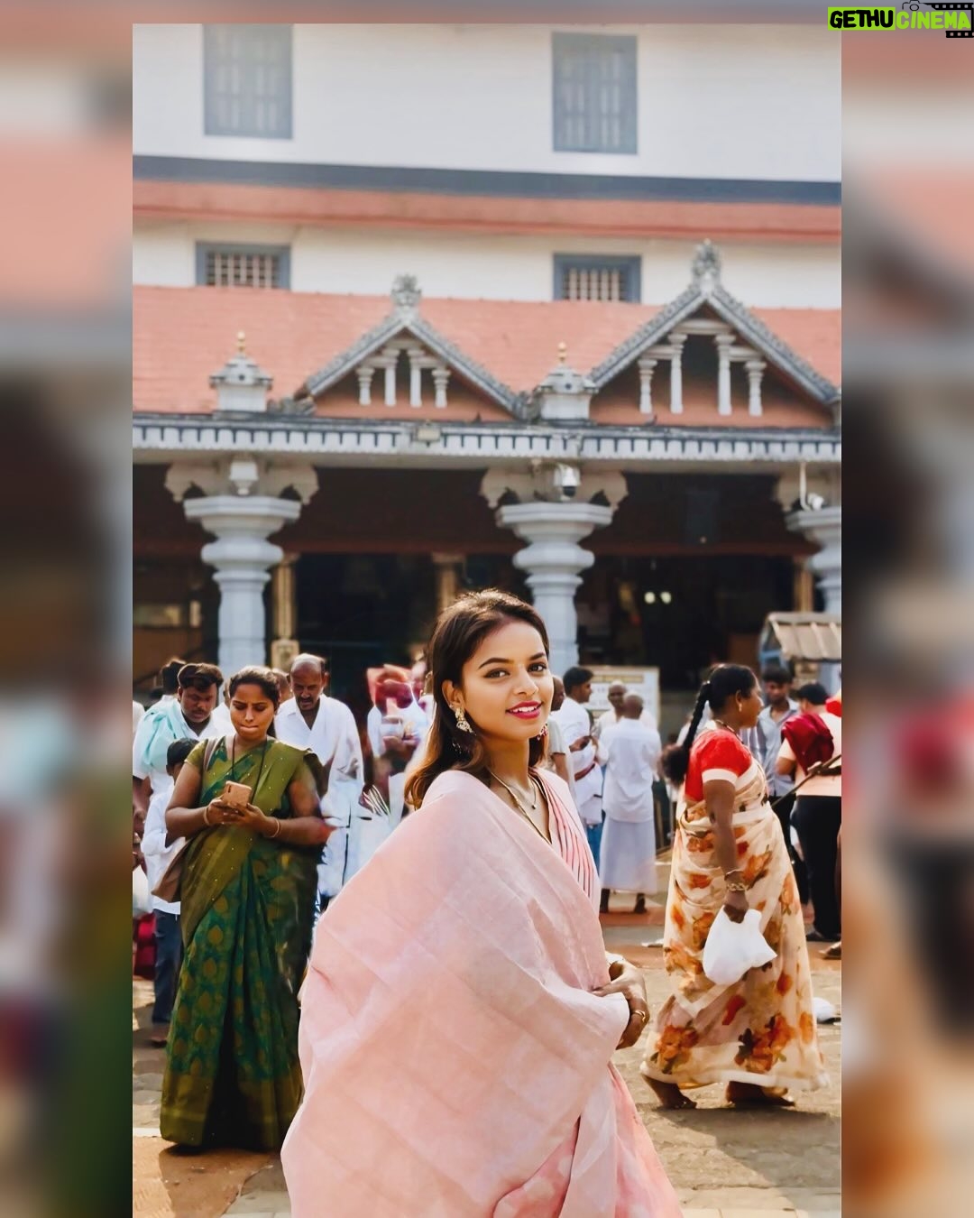Ganga Gowda - 1.9K Likes - 🙏🏻🌺✨
Follow🦋 @gowdthi_2515