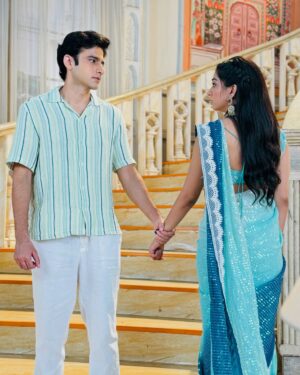 Garvita Sadhwani Instagram - Rohit kahin nahi gaya hai… woh HAI THA AUR RAHEGA. Ruhi aur aap sabke dil mein 🥺

Ye sad captions nahi hoga mujhse yaaar wouldn’t be fair, since you Made ME AND EVERYONE around you laugh every single day. You’ll be missed Romit, even the ghodha 🐎in Poddar house will miss you. 

2 shows, 2 years 
Toh aaj finally keh hi deti hun @romitrajprasher “SIR” the (senior 🤪) actor that you are 👏👏 bohot kuch seekha aapse par thank you for teaching me something even bigger than acting - enjoying every single moment  infront of the camera. 

Better things are coming your way, YOU ARE GOING TO FLY 🤍🧿🦋 

Ps. The first picture is my favorite, you & me discussing #Ruhit  scenes.. trying to give our best every time. Thank you, for making Rohit & Ruhi so iconic. Chalo dost, phir milenge chalte chalte … 🌸 han bas coffee nahi dungi 😡