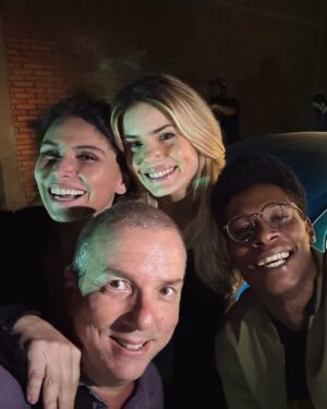 Giovanna Antonelli Instagram - Aqueles achados que valem um #TBT né? Quem aí já tá com saudade da Família Paixão?