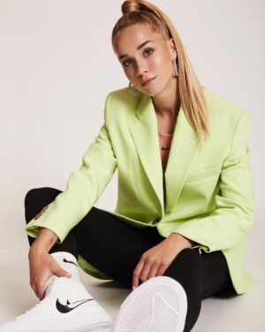 Giulia Gwinn Instagram - SoccerBible X Giulia Gwinn ⚡️
 
#part1