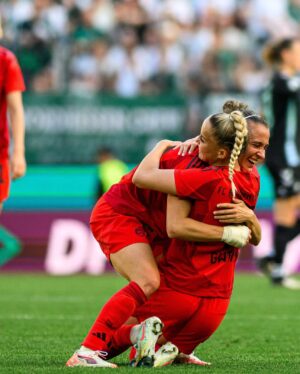 Giulia Gwinn Instagram - WE MADE HISTORY 🏆