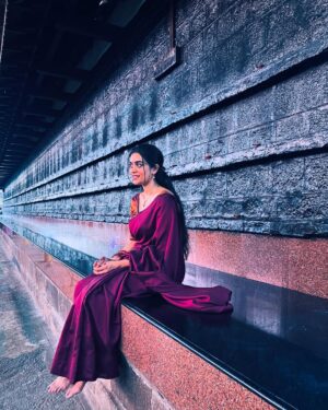 Gowri shruthi Instagram - ತಲುಪೀತೆ ಈ ಮೌನ ನಿನ್ನೆದೆಯ ತೀರಕೆ ? ✨
.
.
📸 : @manikanta_nrg_27 ✨