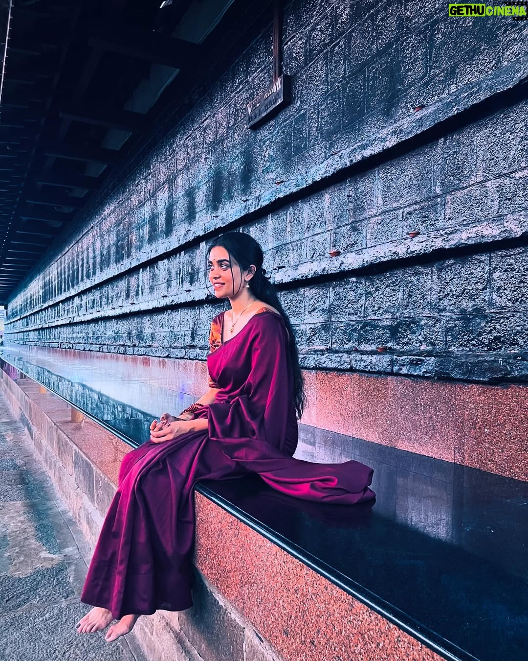 Gowri shruthi - 38.2K Likes - ತಲುಪೀತೆ ಈ ಮೌನ ನಿನ್ನೆದೆಯ ತೀರಕೆ ? ✨
.
.
📸 : @manikanta_nrg_27 ✨