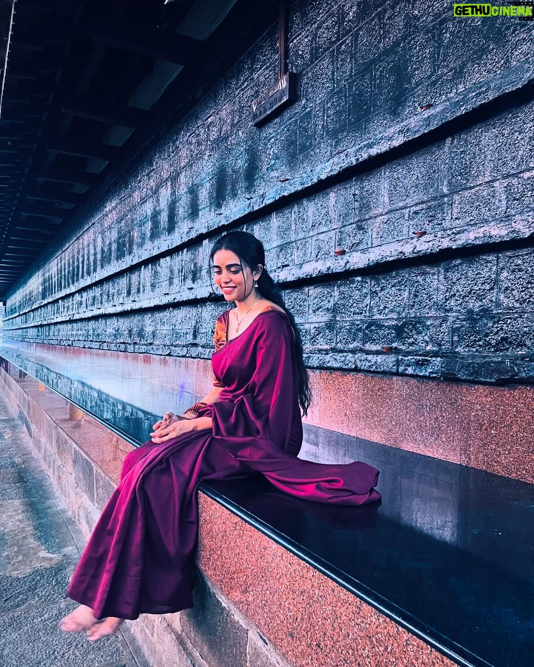 Gowri shruthi - 38.2K Likes - ತಲುಪೀತೆ ಈ ಮೌನ ನಿನ್ನೆದೆಯ ತೀರಕೆ ? ✨
.
.
📸 : @manikanta_nrg_27 ✨