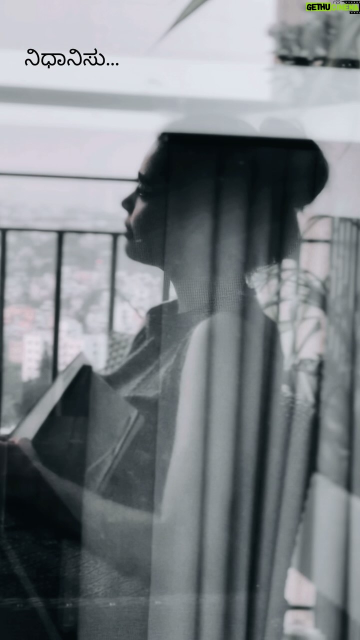 Gowri shruthi - 3 Likes - ನಿಧಾನಿಸು …🖤
.
.
.
#kannadasongs #baanigonduelleellide