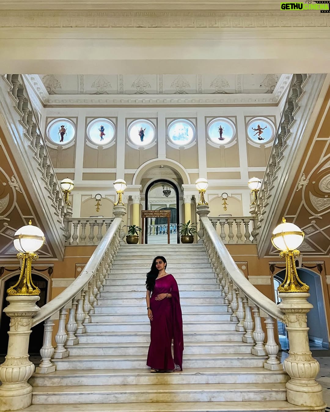 Gowri shruthi - 25.8K Likes - ಮೈಸೂರು ✨💗
.
.
#mysuru #lalithmahalpalace #karnataka