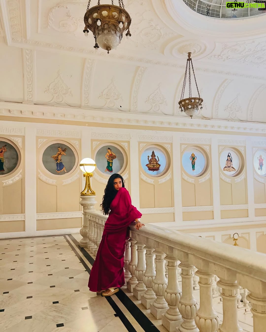 Gowri shruthi - 25.8K Likes - ಮೈಸೂರು ✨💗
.
.
#mysuru #lalithmahalpalace #karnataka