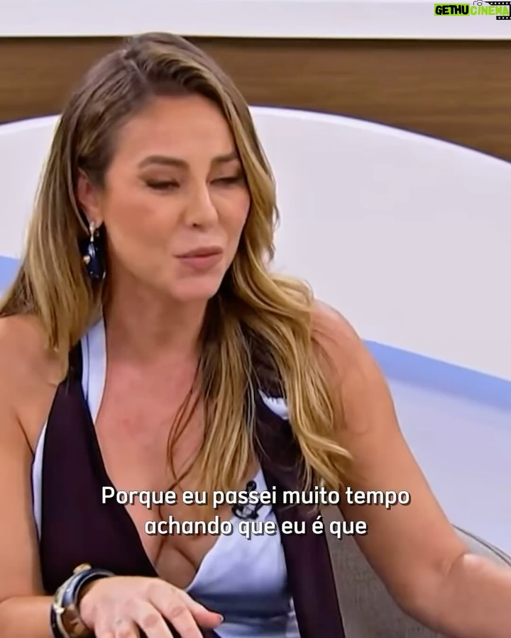 Grazi Massafera - 18.9K Likes - Sobre gatos e descobertas, festas e bexigas, e mĆ£es e coragem š„°š
#InspiraçãoDoDia
@selopoeta
@soueunavida
@zueragoiania
@babi__amaral
@octavioguedes @globonews leonardomonteiro @juliaduailibi
@professor.sidnei @afrotvbr
@igmusiics @manoelgomesbr
@ultradancetour @pauladances
@paollaoliveirareal @rodaviva_tvcultura
@frasesdedomheldercamara
