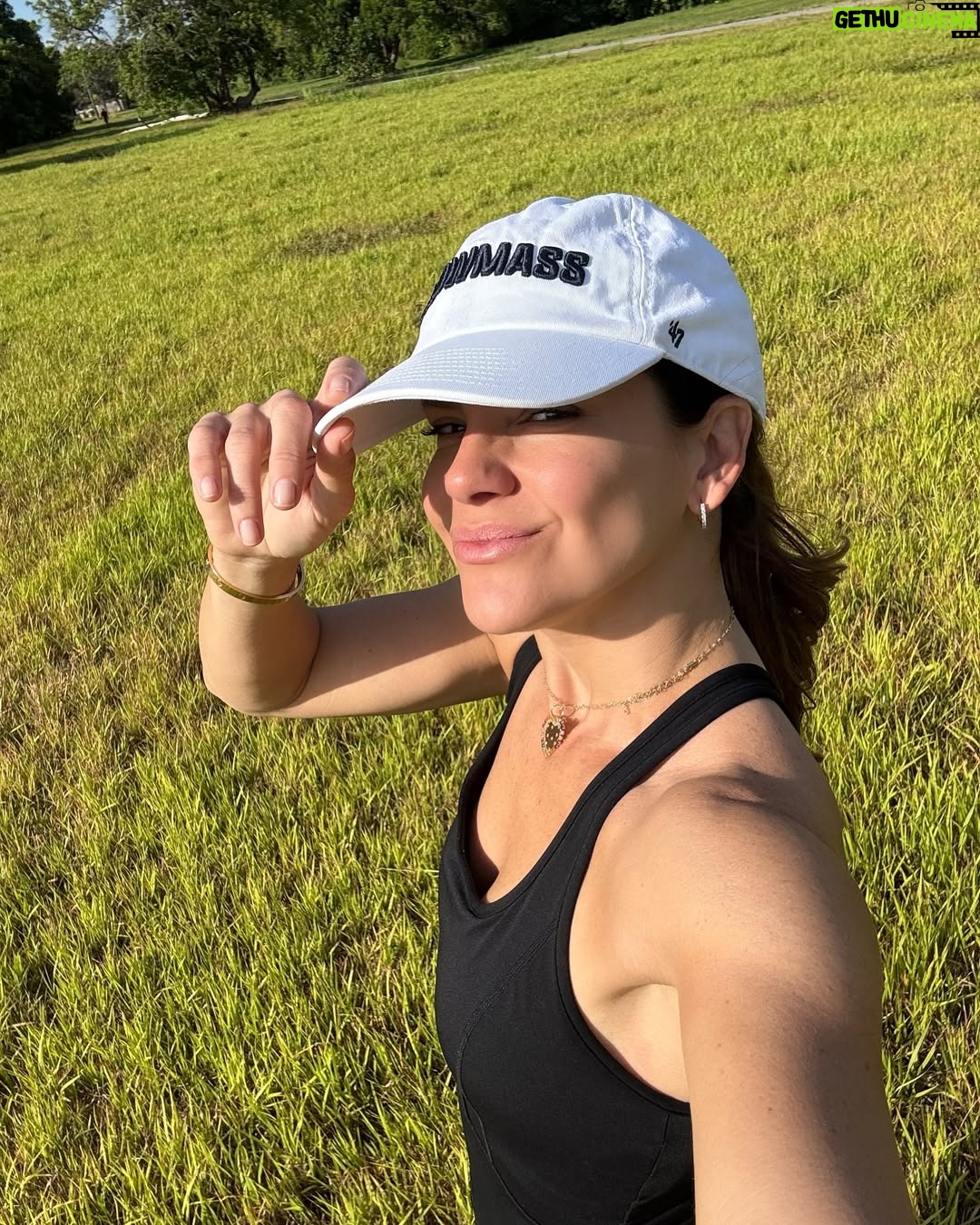 Greidys Gil - 766 Likes - Respirando paz, recibiendo luz y bendiciones! 🙏🏻Que Dios los bendiga familia!!! 🤗