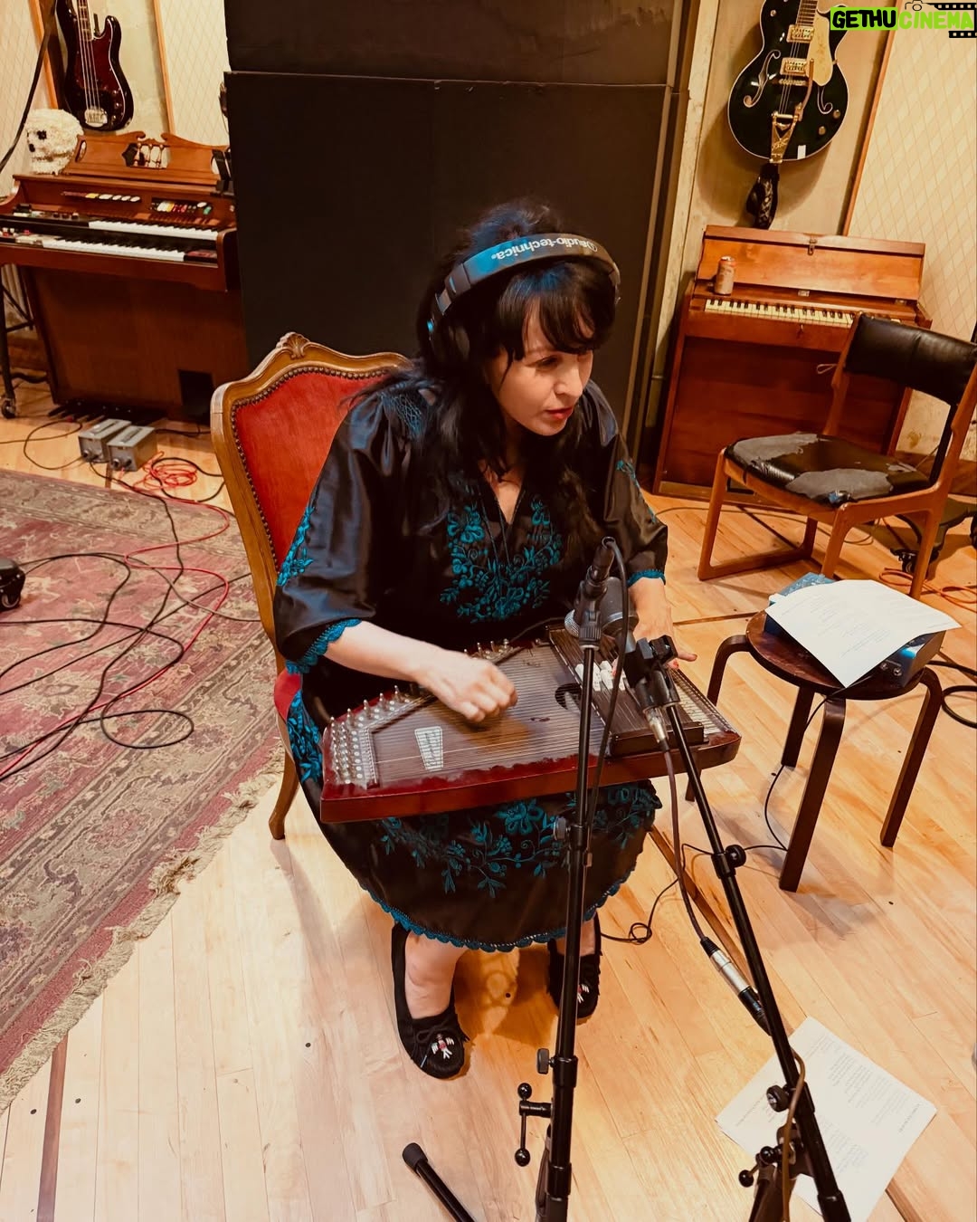 Grey DeLisle - 0.9K Likes - Murry and I recorded a new Christmas single (“A Christmas Memory”) in #Portland with Tucker Martine! #christmasinmay #studiodog #AChristmasMemory @floramartine @murryhammondmusic