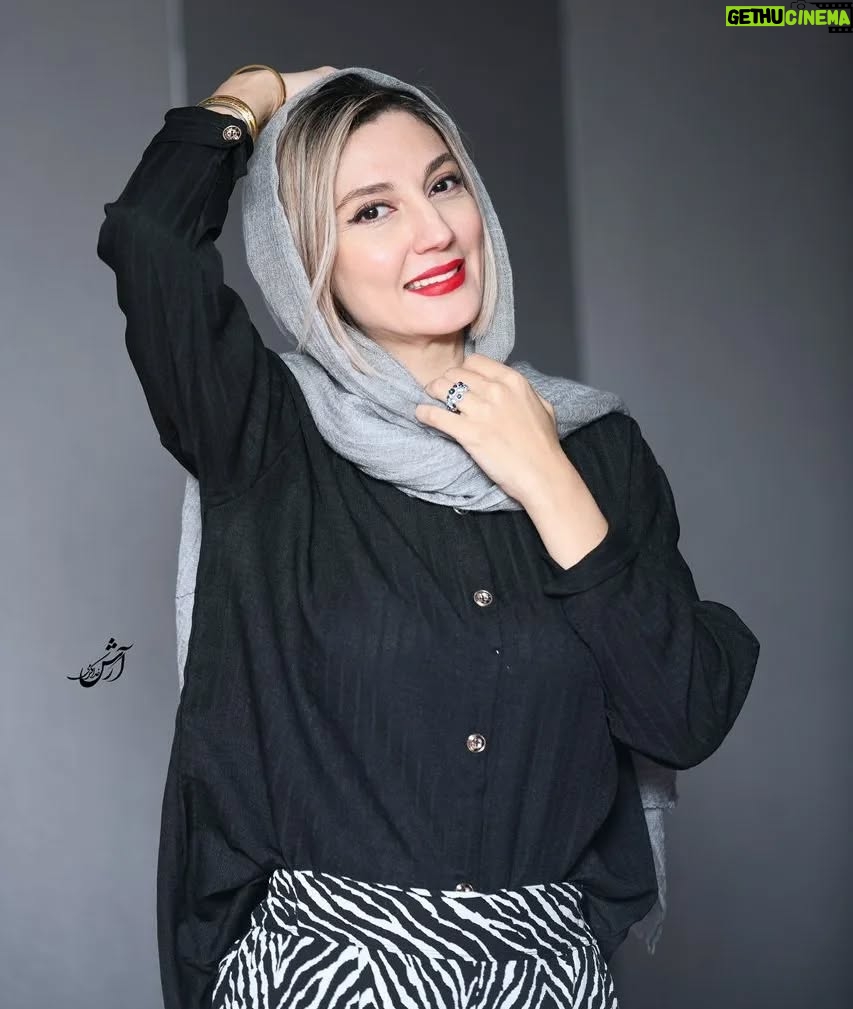 Hadis Miramini - 8.1K Likes - بی پایانی..✨️🥇🤍
@hadismiramini
#حدیث_میرامینی
#بازیگران_محبوب
#هنرمندان_زن
#عکاسی
#سینما
#بی_پایانی