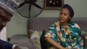 Hadiza Aliyu Instagram - Kaji Bello @mtfinisher Kai ba magana aure kazo Zaka ci mun Apple 🍎🍏🤣😆😀🤣🤣😀😆 my favorite scene #gidanbadamasi 🤣

@falalu_a_dorayi ✊🏽