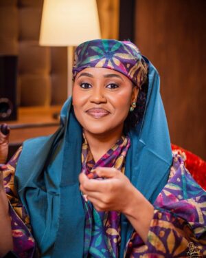 Hadiza Aliyu Instagram - Smile, because happiness is the best filter for your soul.

📸 @princeabdool.studios 
💄 @makeupby.amnah
