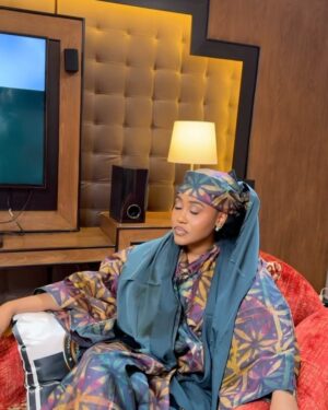 Hadiza Aliyu Instagram - Smile, because happiness is the best filter for your soul.

📸 @princeabdool.studios 
💄 @makeupby.amnah