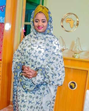 Hadiza Aliyu Instagram - Your great days have just begun. 

Matar aure😜🫶🏽😍 @ayshatulhumairah 😁🥰