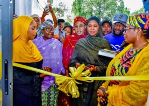 Hadiza Aliyu Instagram - You get what you fight for, not what you wish for.

Congratulations once again @fati_s.u