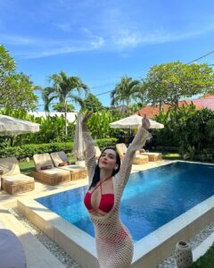 Actress Hande Kaptan HD Photos and Wallpapers April 2025