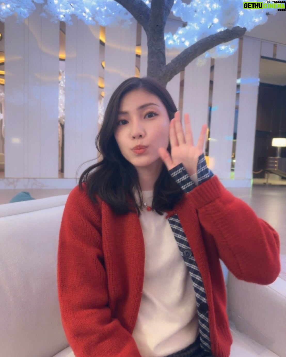 Haruka Tateishi - 6.5K Likes - my 2025🌸🌸
お久しぶりになってしまいました🥲
元気に過ごしてます☺️
気温差のある日が続くのでみなさま体調お気をつけてお過ごしくださいね!!
新年度で環境変わる方も多いと思いますが自分のペースで頑張りましょうね🌸🌸✨