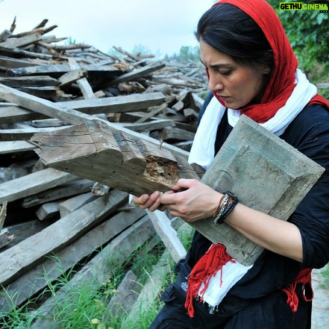 Hedieh Tehrani - 35.2K Likes - بازدید از کوره های تولید زغال برای نجات چوبها ، چوبهایی که با اندکی بازسازی قابل استفاده مجدد خواهند بود با هدف جلوگیری از قطع درختهای جدید