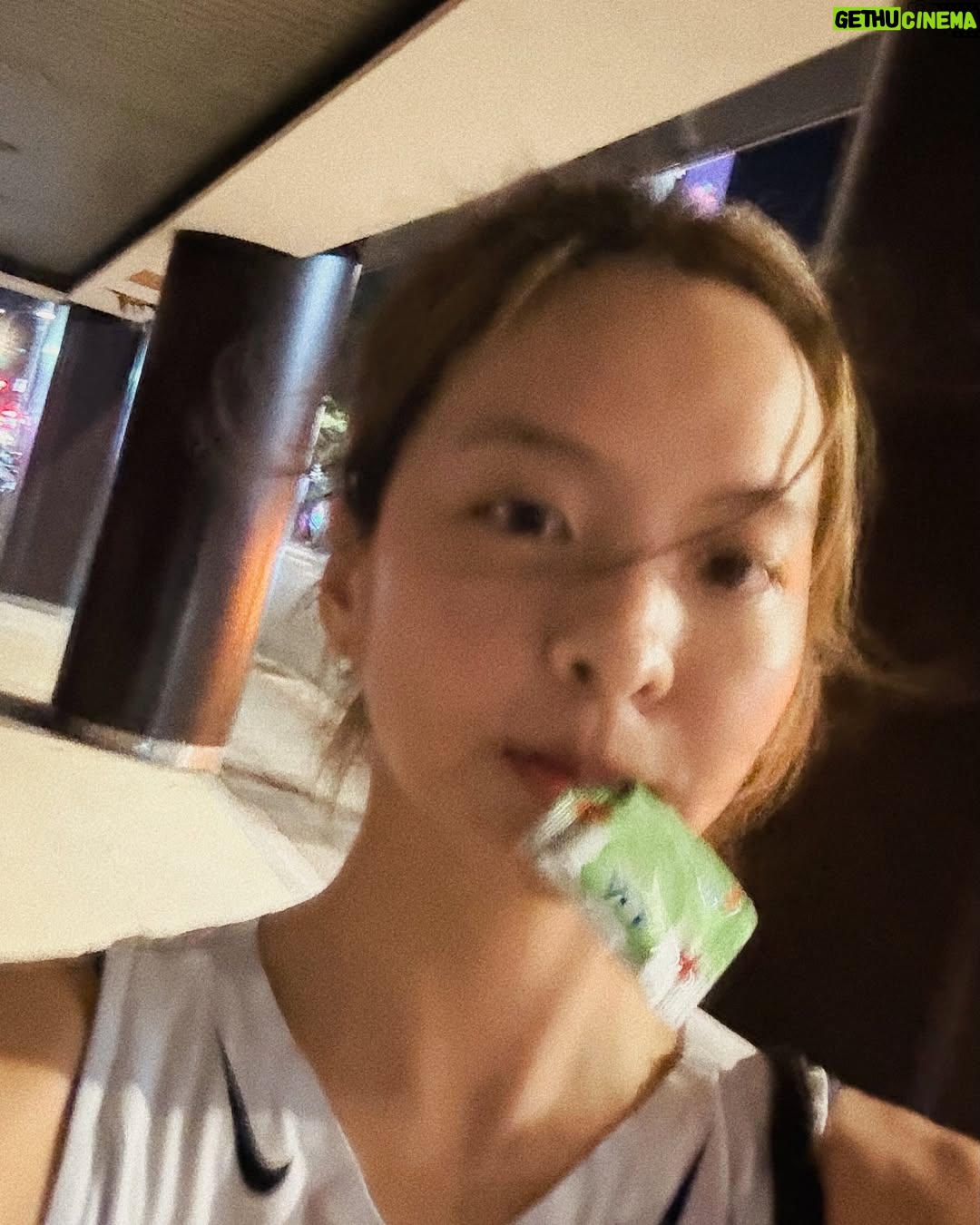 Hsing-Chen Yeh - 3.3K Likes - 🏃🏽♀️💨💨💨💨💨
1.2 — 今日陪練員 @cclairekuoo
3.4 — 跑完送自己軟糖🥹👍🏾無糖好吃讚
5 — 感謝敏敏教練紀錄💖 @min0115min
6 — 把跑步課表排進Applewatch體能訓練裡超方便✨
7 — 4/22 地球日徽章🌏💕 謝謝地球