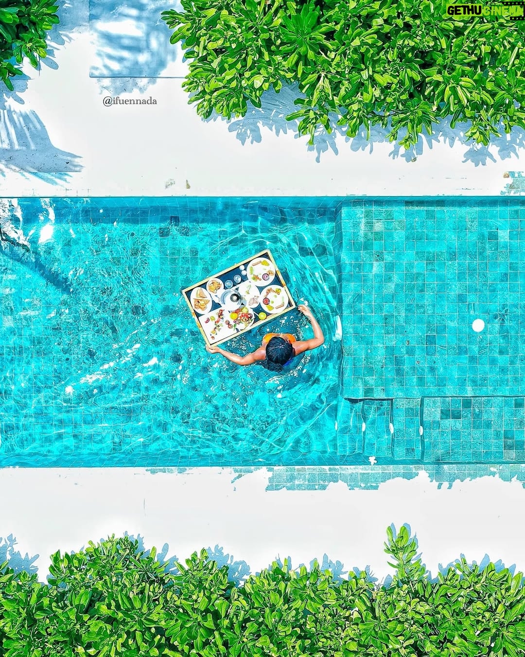 Ifu Ennada - 13.1K Likes - Floating Breakfast in my Beach Villa! Can you spot me in all the pictures?!🤣 What slide is your Fave? I wanted to show you guys all the Angles, so yeah, I went "Drone" 🤣
___
#Maldives is so beautIFU and so much fun!
___
Skin: my @beautifuskin Products
__
Art Director @mood_by_asher