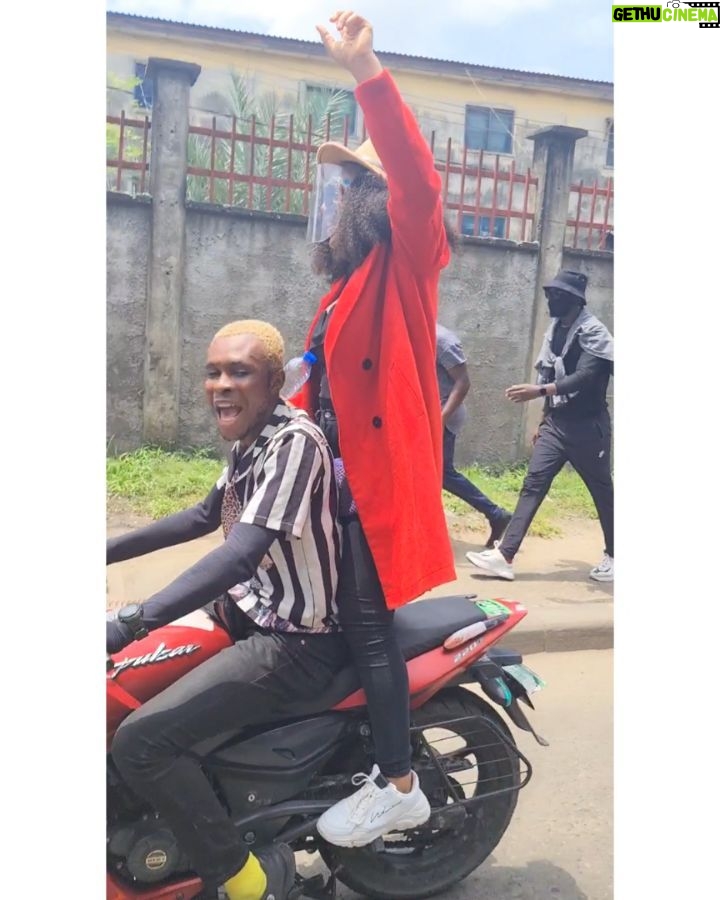 Ifu Ennada - 4.7K Likes - For those of you h@ ting and insulting me because I came out to protest with Bouncers, here's more stuff to hate on. I later climb bike‼️ Hate on that too ‼️
___
I've not been feeling well...which is why I didn't join the protest last week. Yesterday I could barely walk, but I decided I'll still come out today and lend my voice to this Cause, but you haters that don't know my situation, you H@ t£rs that are not even out here protesting, you do nothing but hate and insult me. If I didn't come out you'll talk, I'm out now and you want to k!ll me. Na una family una go k!ll.
_____
Your issue is that I came with Bouncers and dressed in a way you classify as "flashy". Was I supposed to dress like a Beggar? Is it your money I used to pay the Bouncers?
____
Do you know aside security - incase police decides to harrass Protesters like they did yesterday to those girls and others, do you they were here to support me incase I couldn't walk anymore because of my health? At some point I almost gave up. One of them offered to carry me but I refused knowing that you Idiots will misinterprete it. It was after this they found me a bike which helped me get to the venue and back.
______
Nigerian Youths, we are protesting because we want to #EndSARS, but if all you do is h@ te on people who stand out in ways you don't like, then you're very m@@d and deserve every bad thing happening to you.
_____
For Those of you asking "who is she to carry Bouncers when others celebrities didn't?" Am I "other celebs", "are they me?" Am I modelling my life after any of them?
____
All you H@ t£rs are m@d I swear. You don't deserve any of this explanation and even if I just came out just to flex, at least I showed up unlike you and it's still not your business and you're still very m@ d.