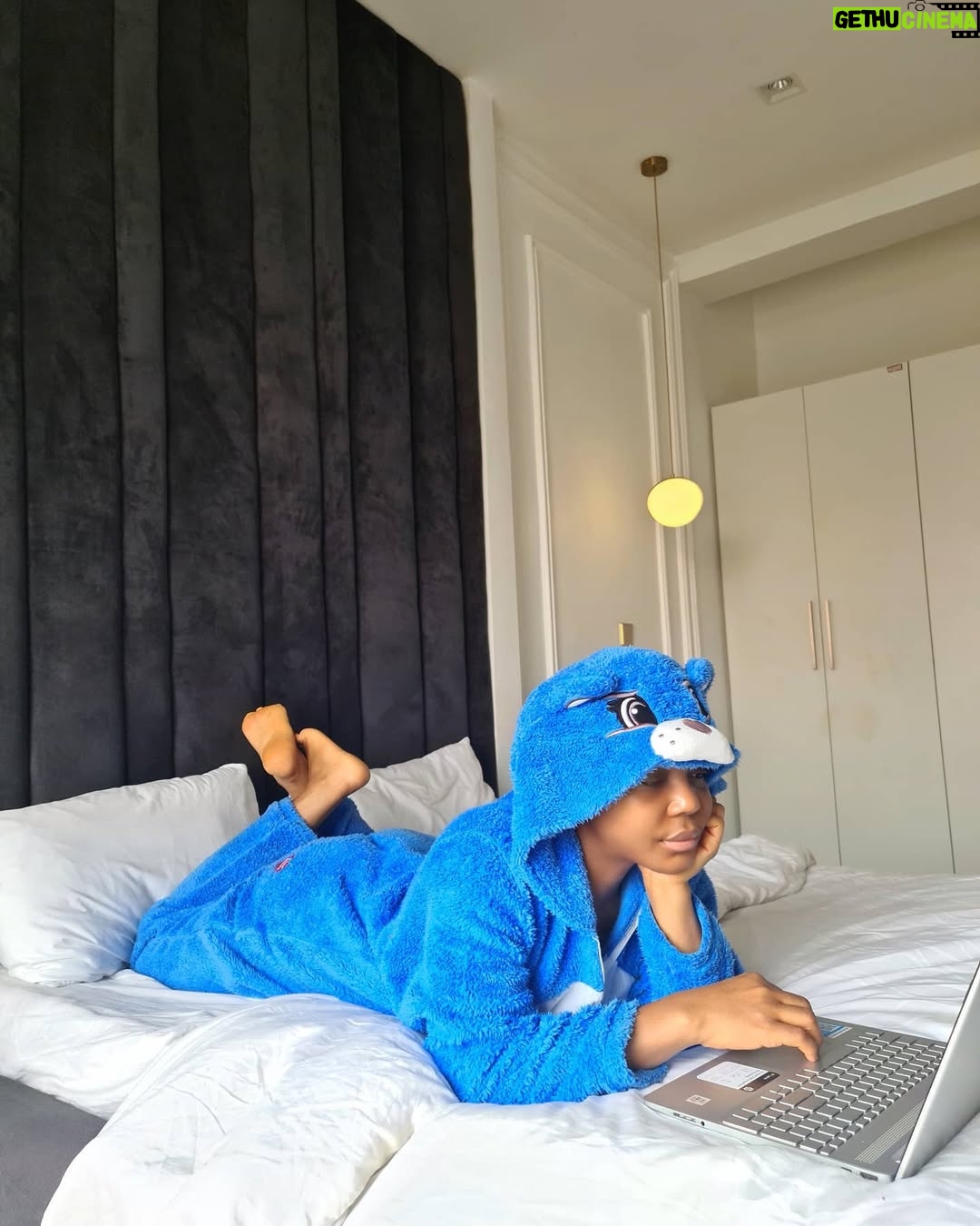 Ifu Ennada - 8.7K Likes - My Team & I spent the Easter Break Strategising for the New Quarter. So guys, you all got my "can you guess where I'm going to" question wrong. LOL. I did take a small break, but it was for work not flex.
___
My Sleep/Lounge Wear @mood_by_asher
___
Skin @beautifuskin