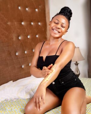 Ifu Ennada Instagram - People: Ifu, What do You Use on Your Skin? It's Always Glowing. Me: Swipe to see it. Na im be this o.
___
Guys, I launched this my @beautifuskin Limited Edition Skincare Collection yesterday. Made by me with 100% Natural Ingredients. With continuous use, it brightens your skin and makes it glow like mine. 
____
IF YOU WANT TO BLEACH, THIS IS NOT THE PRODUCT FOR YOU. 
_____
The Collection contains 2 Luxury Face & Body Butters, a Turmeric Face & Body Soap that's good for Acne and a Turmeric Healing Lip Balm.
____
Link in Bio to get it. You get 3,000 naira off when you get a complete set. 
___
If you run into any issues, DM @beautifuskin or send a WhatsApp message to  2348169686185