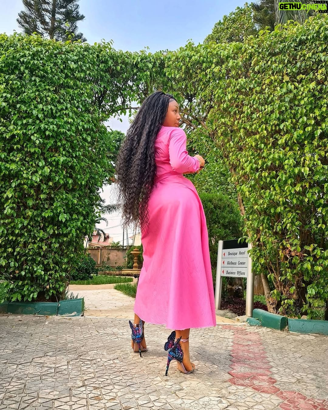 Ifu Ennada - 4.5K Likes - Update: Check my story for names of those who won the cash giveaway previously attached to this post.