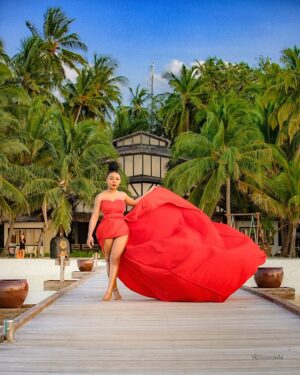 Ifu Ennada Instagram - You're a Real Life Super Hero! You're going to save yourself and put your Family Name on the Map! There has never been anyone like you and there is absolutely nothing you can't achieve cos you are B*dA$$‼️
___
Skin my @beautifuskin products. 
___
Dress: @mood_by_asher 
___
Hair: my @beautifuennada