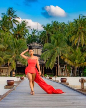 Ifu Ennada Instagram - You're a Real Life Super Hero! You're going to save yourself and put your Family Name on the Map! There has never been anyone like you and there is absolutely nothing you can't achieve cos you are B*dA$$‼️
___
Skin my @beautifuskin products. 
___
Dress: @mood_by_asher 
___
Hair: my @beautifuennada