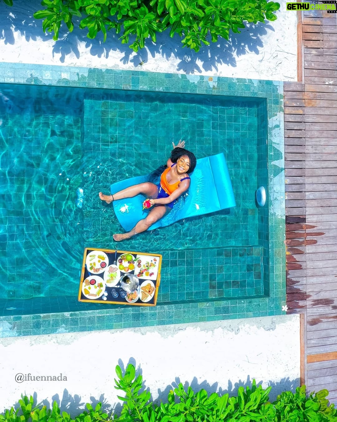 Ifu Ennada - 13.1K Likes - Floating Breakfast in my Beach Villa! Can you spot me in all the pictures?!🤣 What slide is your Fave? I wanted to show you guys all the Angles, so yeah, I went "Drone" 🤣
___
#Maldives is so beautIFU and so much fun!
___
Skin: my @beautifuskin Products
__
Art Director @mood_by_asher
