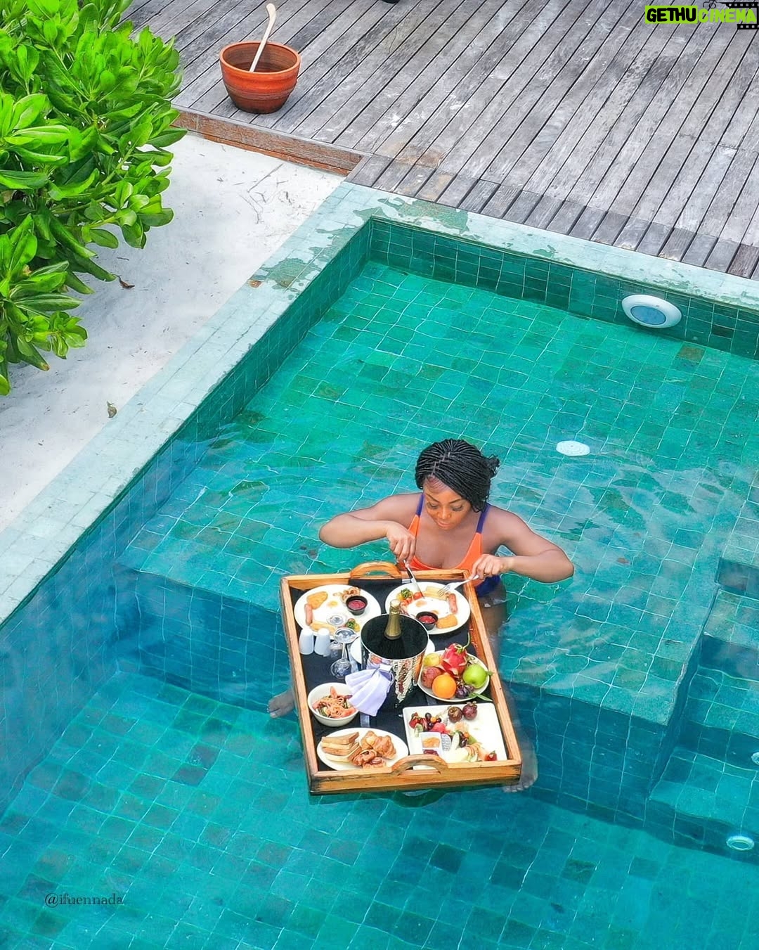 Ifu Ennada - 13.1K Likes - Floating Breakfast in my Beach Villa! Can you spot me in all the pictures?!🤣 What slide is your Fave? I wanted to show you guys all the Angles, so yeah, I went "Drone" 🤣
___
#Maldives is so beautIFU and so much fun!
___
Skin: my @beautifuskin Products
__
Art Director @mood_by_asher