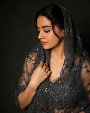 Iman Esmail Instagram - 💙💙💙

Makeup - @makeupby_mahesh 
Hair- @koduruamarnath 
Stylist- @sreevardhan_keto 
Photography - @pranav.foto 
Managed by - @benchmarktalents