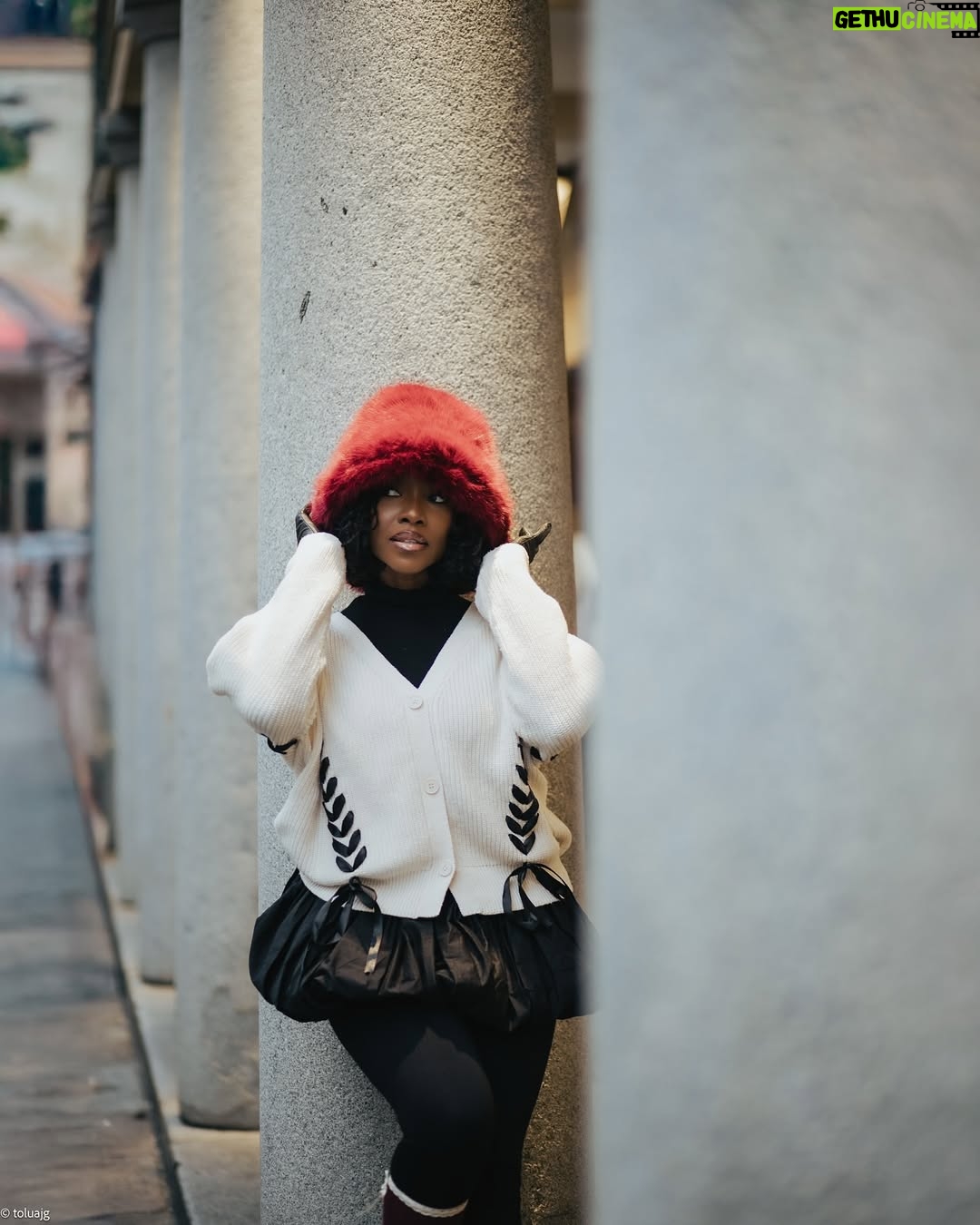 Ini Dima-Okojie - 42.4K Likes - Talk to her nice⦠š
Photography | @toluajg
Bubble skirt | @myt5s