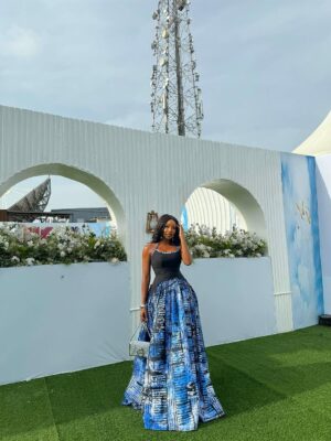 Ini Dima-Okojie Instagram - Yesterday for @tomike_a In Loving Memory of Mrs. Mojirayo OLAYINKA Alayande. May your mum’s beautiful soul rest in perfect peace 🙏🏾 🤍 🕊️ 

Wearing | @custombydfc