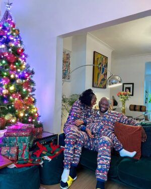 Ini Dima-Okojie Instagram - Our favorite time of the year…So thankful for family🥰

Wishing you all the love, laughter, and a little extra sparkle this season brings. 🎄🎄🎄 
Merry Christmas from the Ene-Obong’s 🤎🍫
#IniAbasi