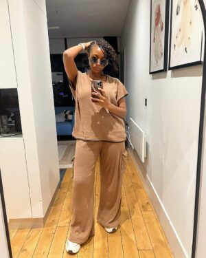 Ini Dima-Okojie Instagram - 24 hrs of Us.🤎🍫 
#Reunited 

Travel set | @wear_hco