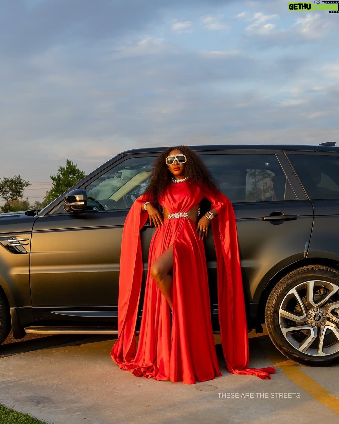 Ini Edo - 140.1K Likes - Our Masterpiece: Young Famous & African 🌍✨
YFA brings the glamour and essence of African creatives to global tv…..
However, as with any reality TV show, YFA also shows the pressure of fame—the emotional toll, miscommunications, and the weight of expectations. The drama, feuds, and misunderstandings are part of the package, reminding us that fame isn’t as glamorous as it seems, as it shows both the highs and lows of fame. Let’s keep watching, learning, and supporting African entertainment! 🎬✨
With My realest African Brother 👑💕 I like to call him “De Tornado” @swankyjerry