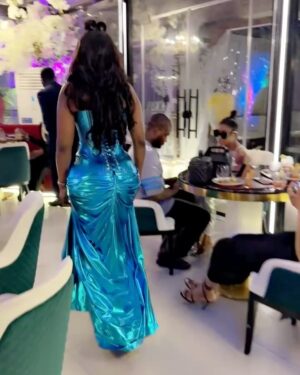 Ini Edo Instagram - Hello my beautiful family. It’s the YOUNG, FAMOUS & AFRICAN season. We had a watch party last night,and this is how your girl repped!!!!! I will come back with the stories about this show… I cannot thank you enough for your constant love and support. We will get into the details shortly 😁🤞🥂💕

Styled by my guy, the Tornado, the Force,  @swankyjerry 
Designed by @kudcollections 

#youngfamousandafrican