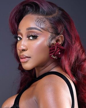 Ini Edo Instagram - BROWNSUGAR📌 

LBD for ONE NIGHT GUEST PREMIERE 

25th Dec in cinemas 

Styled by the element @styl.addiction 
Designer @agbonsgl
Hair @ighostouch
Makeup @bernards_magic 
📸📸 @shotbysukre
