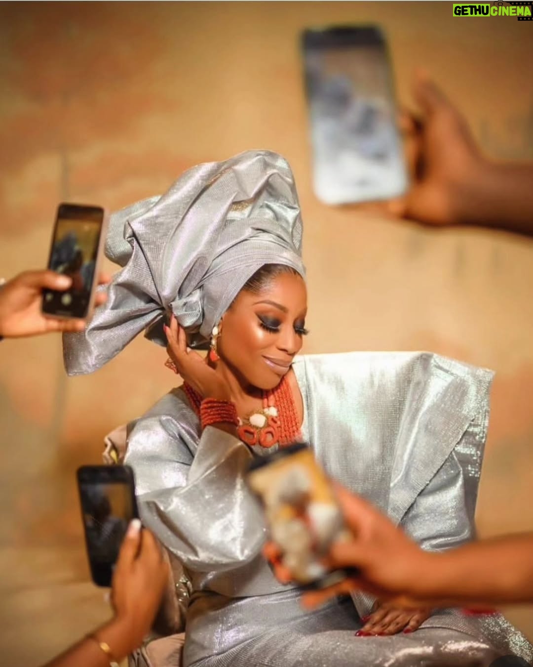 Ireti Doyle - 3 Likes - An Icon 60💫💫💫
@moabudu ... Happy birthday my Lady...
As your days be, so your strength!🙏🏽
You truly inspire, and you have my deepest respect.♥️
#BirthdayGirl
#Abundance
#Ease
#Flow
Ps: #60 looking mighty fiiiiiiinnne these days!😍