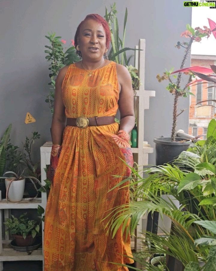 Ireti Doyle - 3 Likes - 🌞🧡🤎
#Abundance
#Ease
#Flow