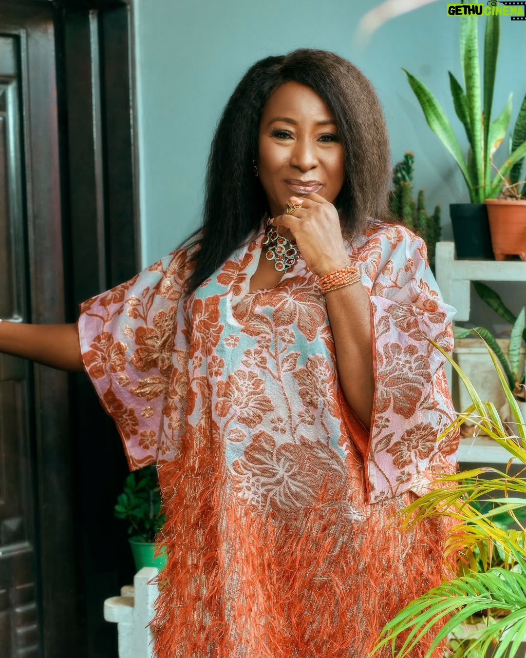 Ireti Doyle - 3 Likes - 01/09/24
G.R.A.T.I.T.U.D.E
#Abundance
#Ease
#Flow