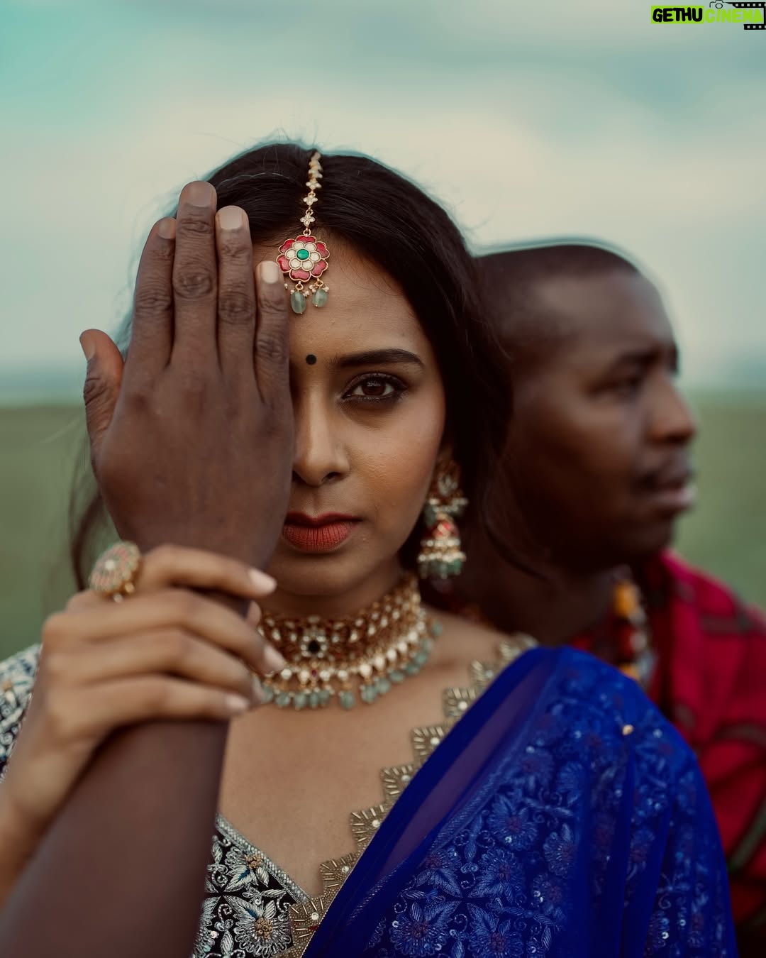 Ishita Varsha - 23.7K Likes - When cultures collide! ā¤ļø
@thespatika @chandangowda_official
#ishitavarsha #thankyougenieš§āāļø #blessedlifeā¤ļø #loveandgratitudeā¤ļø #conceptshoot #africa #india #traditional #tradition #masaimara #masai #masaimaranationalpark #culture #halfsaree #african #africans #indian #photoshoot #cultures #outfit #outfits #jewellery #southindian #southindianactress #kannada #kannadigas #kannadigašā¤