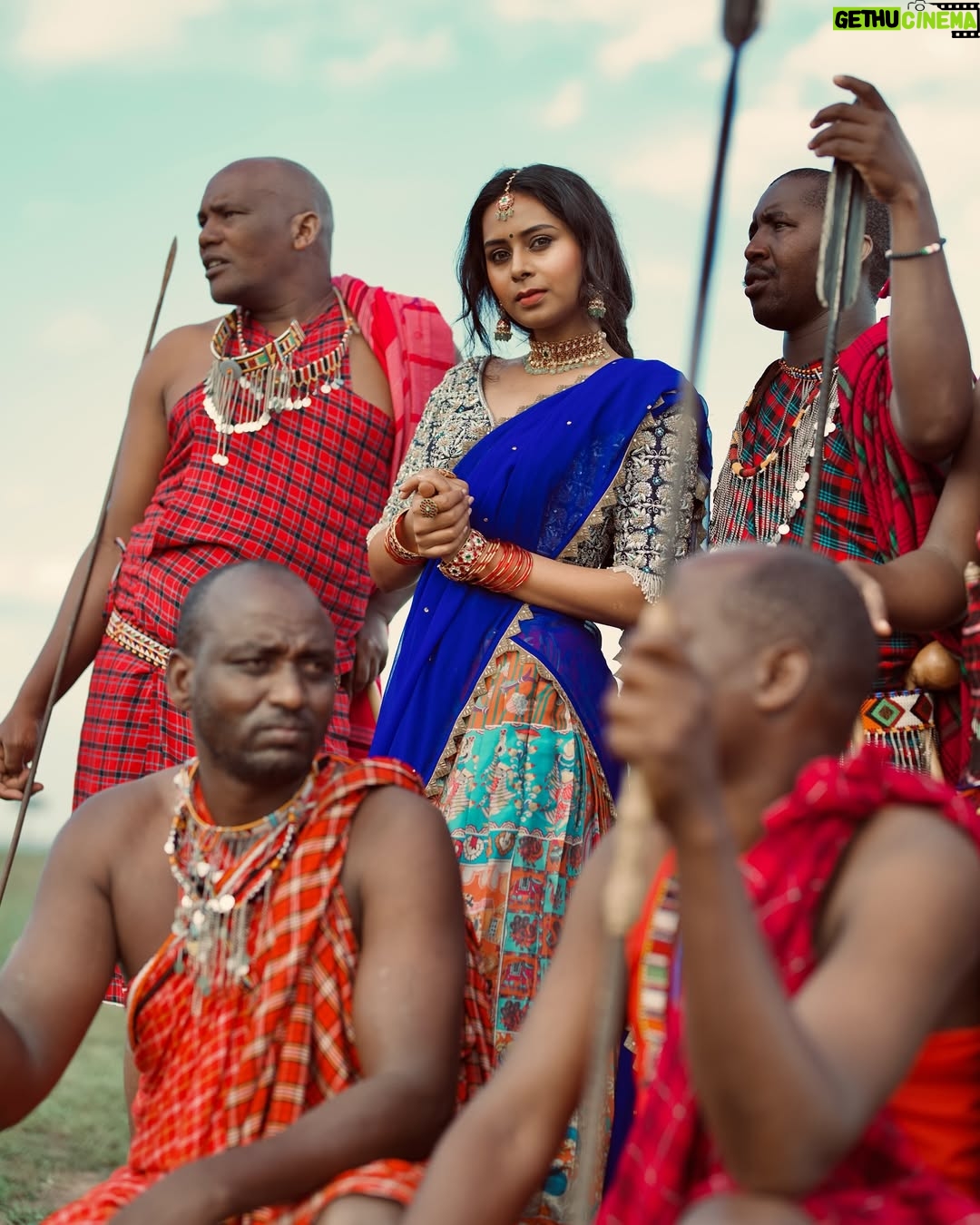 Ishita Varsha - 23.7K Likes - When cultures collide! ā¤ļø
@thespatika @chandangowda_official
#ishitavarsha #thankyougenieš§āāļø #blessedlifeā¤ļø #loveandgratitudeā¤ļø #conceptshoot #africa #india #traditional #tradition #masaimara #masai #masaimaranationalpark #culture #halfsaree #african #africans #indian #photoshoot #cultures #outfit #outfits #jewellery #southindian #southindianactress #kannada #kannadigas #kannadigašā¤