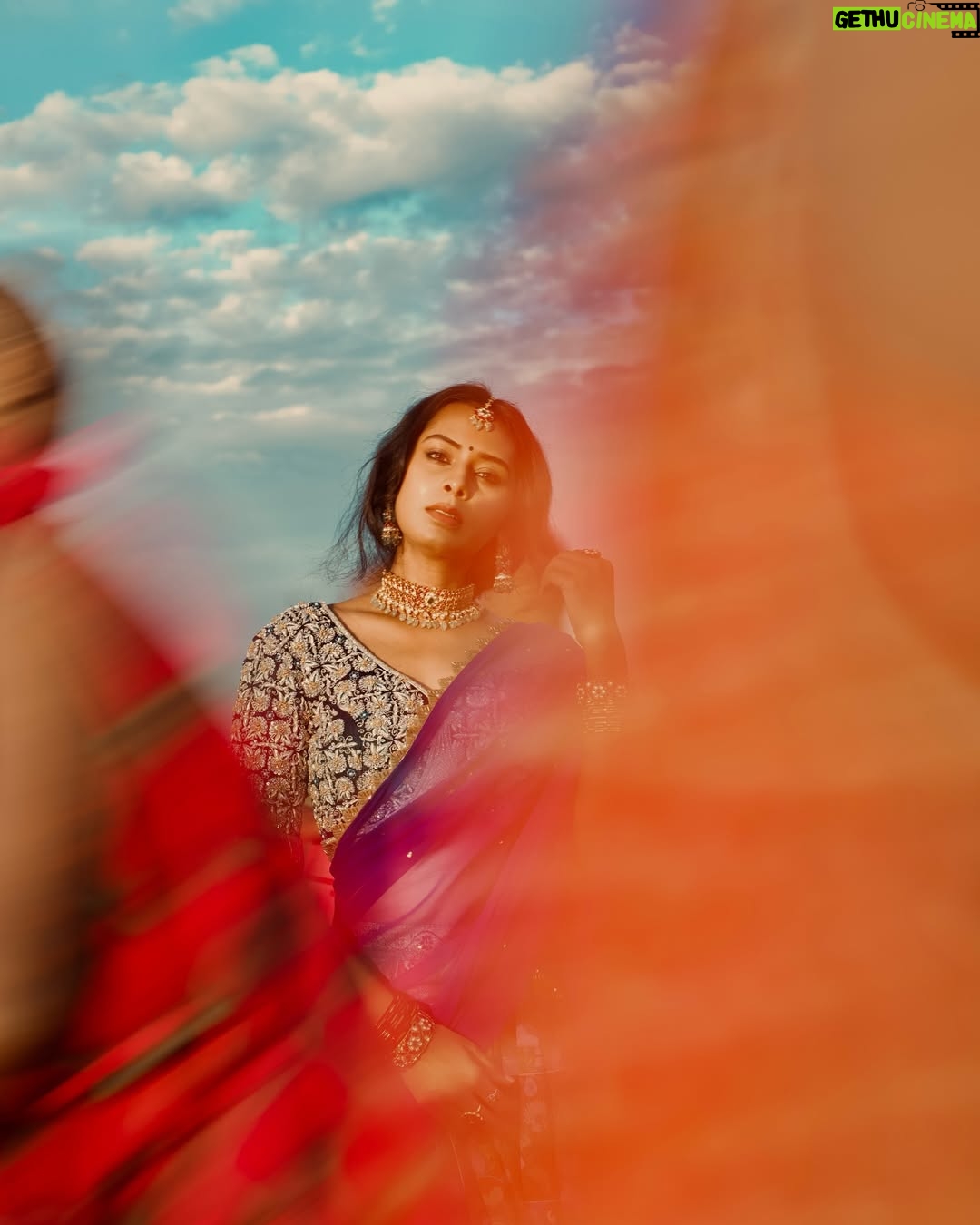 Ishita Varsha - 23.7K Likes - When cultures collide! ā¤ļø
@thespatika @chandangowda_official
#ishitavarsha #thankyougenieš§āāļø #blessedlifeā¤ļø #loveandgratitudeā¤ļø #conceptshoot #africa #india #traditional #tradition #masaimara #masai #masaimaranationalpark #culture #halfsaree #african #africans #indian #photoshoot #cultures #outfit #outfits #jewellery #southindian #southindianactress #kannada #kannadigas #kannadigašā¤